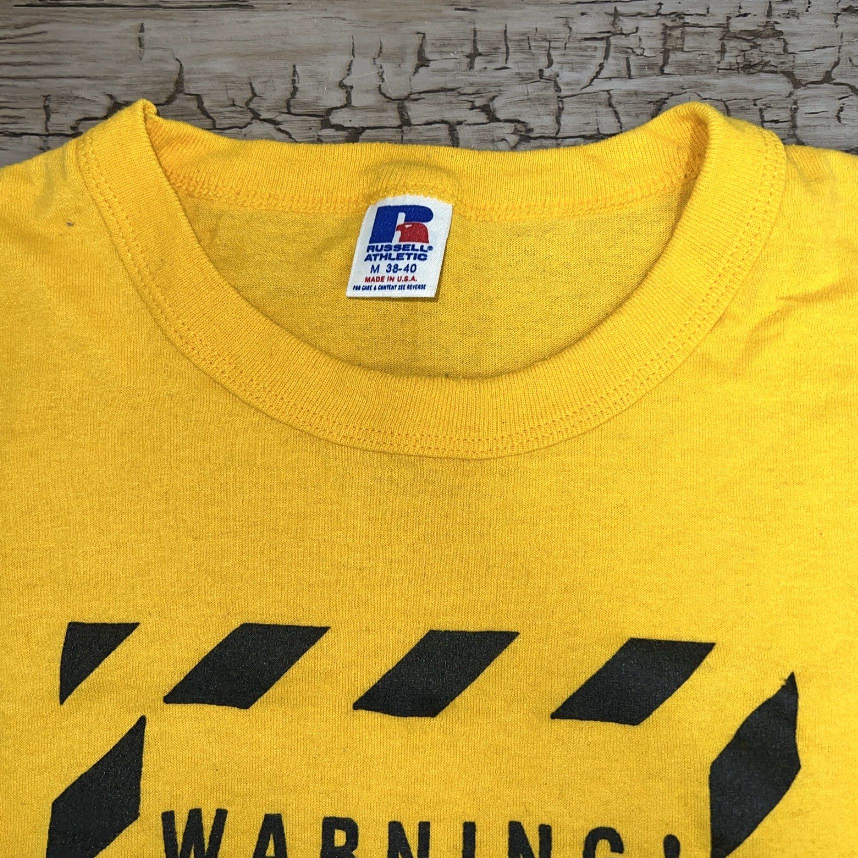 Russell Athletic VINTAGE Russell Athletic T-Shirt Mens M Yellow USA Parachute SKYDIVING WARNING SINGLE STITCH Stitch Size US M / EU 48-50 / 2 - 5 Thumbnail