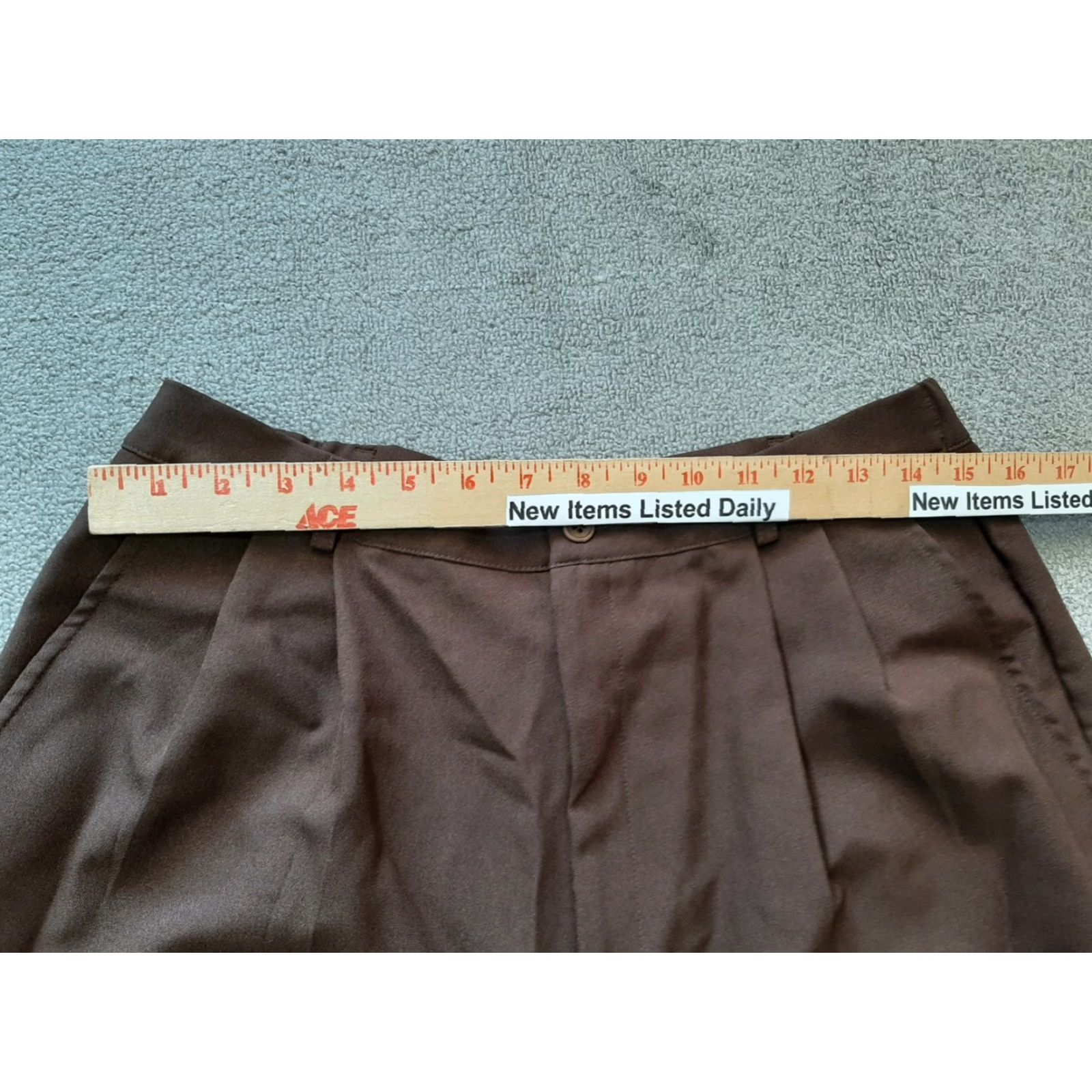 Vintage Liz Baker Womens Shorts Bermuda 14 Brown Polyester Womens, Size 14, Regular, Brown, Liz Baker Bermuda Shorts, Women Size 36" / US 14 / IT 50 - 2 Thumbnail