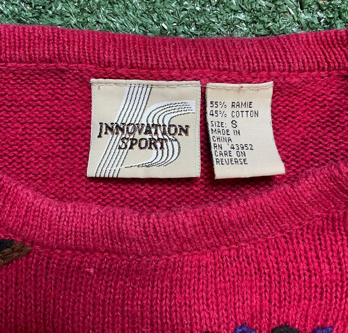 Other Vintage innovation sport pink embroidered crewneck Size US S / EU 44-46 / 1 - 3 Thumbnail
