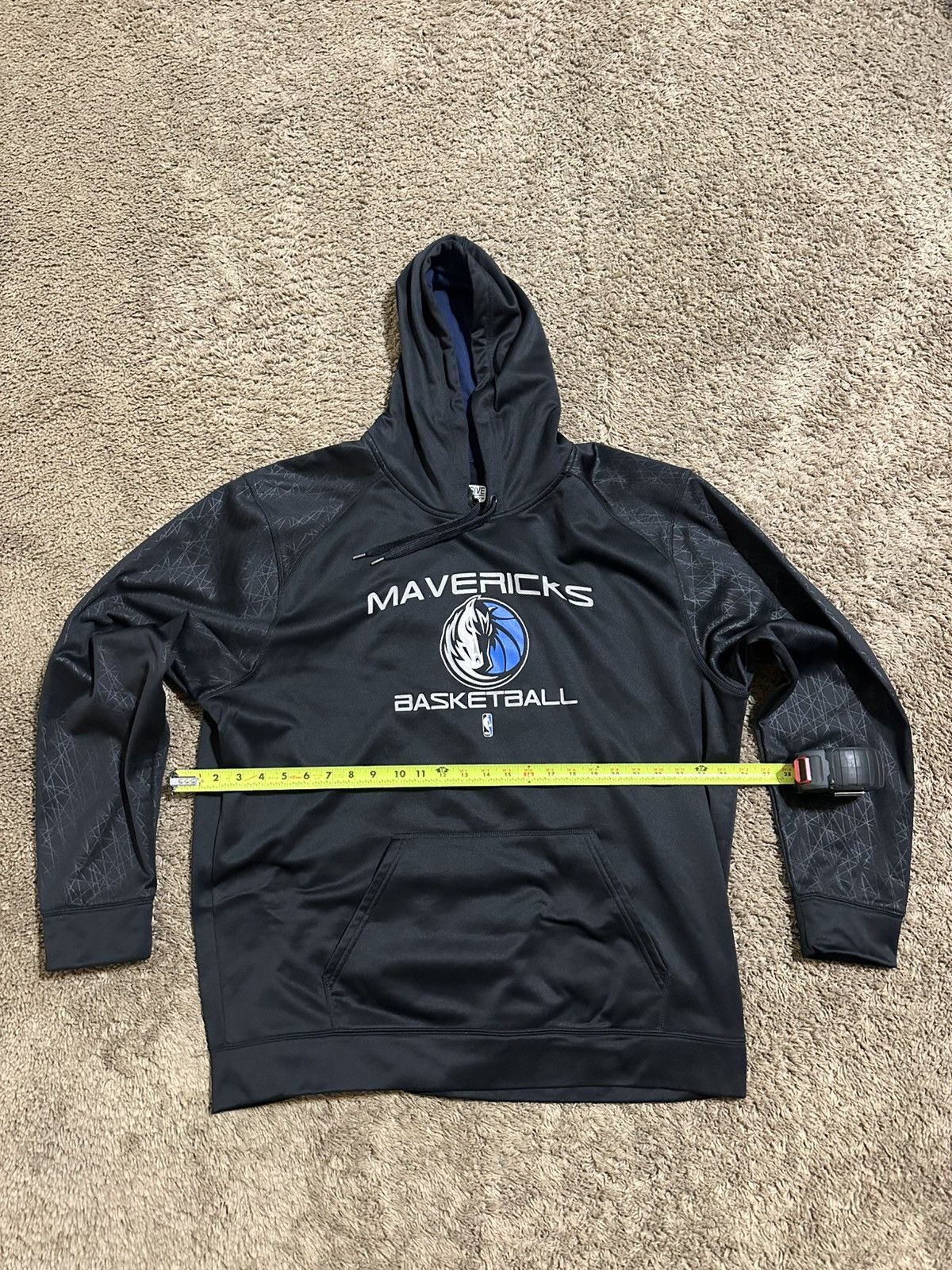 NBA Vintage NBA Dallas Mavericks hoodie 00s size 2XL Size US XXL / EU 58 / 5 - 4 Thumbnail
