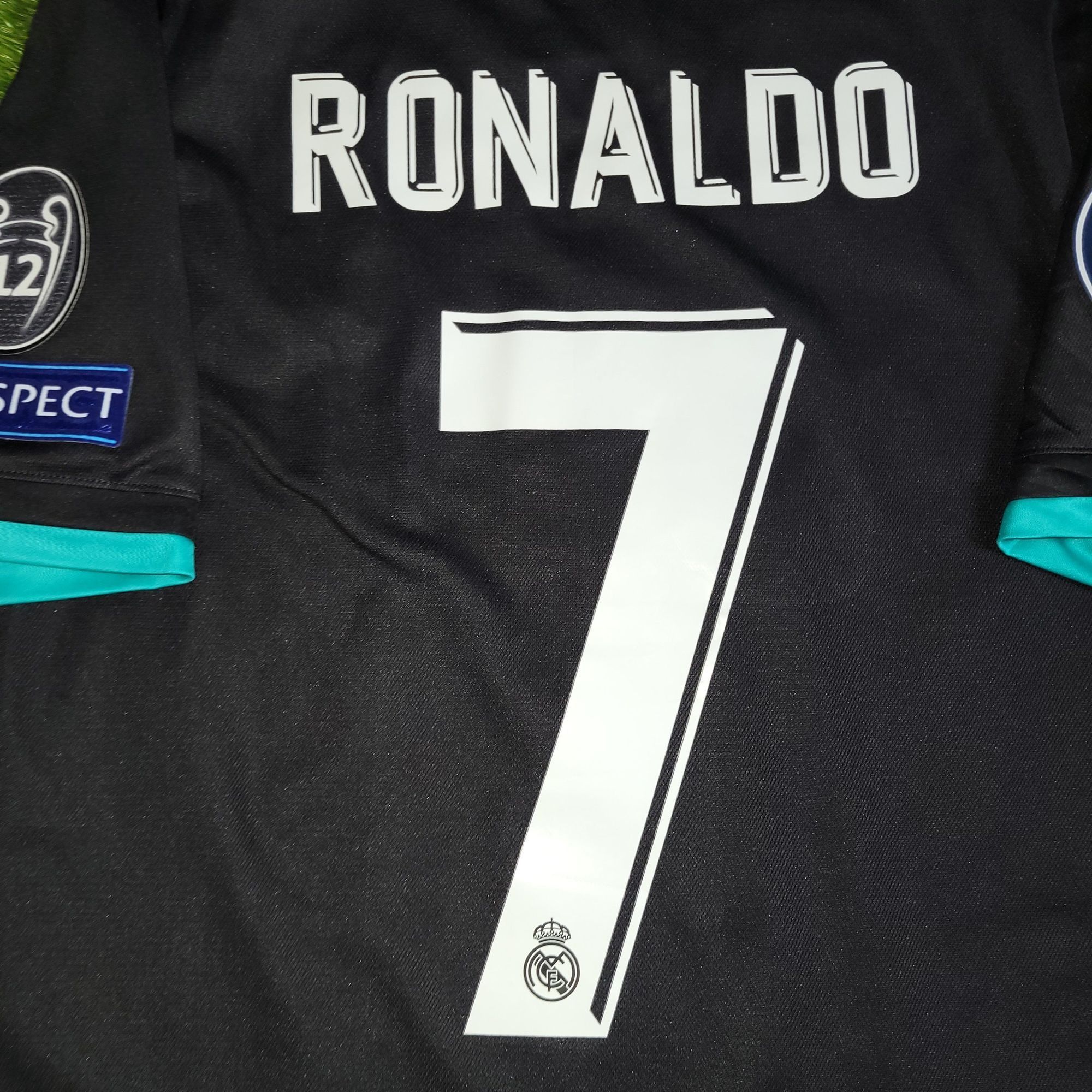 Adidas Ronaldo Real Madrid 2017 2018 UEFA Away Soccer Jersey M Size US M / EU 48-50 / 2 - 4 Thumbnail