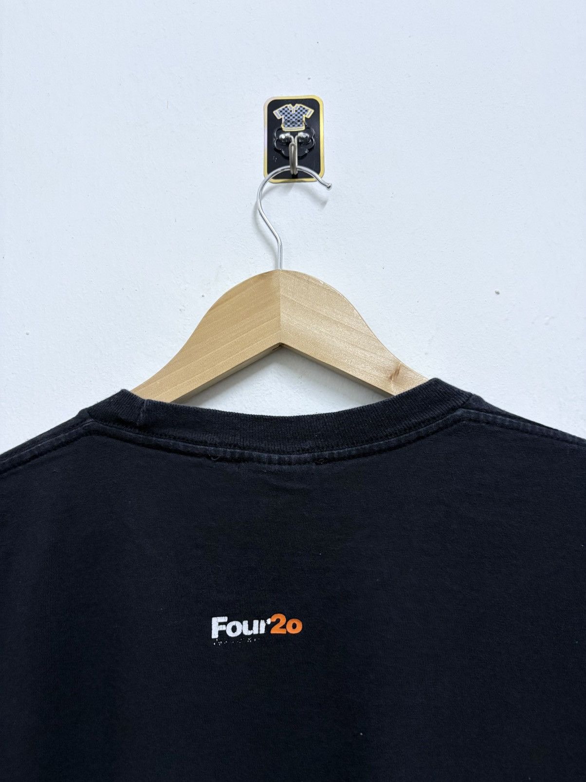 Santa Cruz Skateboards Vintage 90's Four 20 Skateboard Ripoff FedEx T-Shirt Size US L / EU 52-54 / 3 - 4 Thumbnail