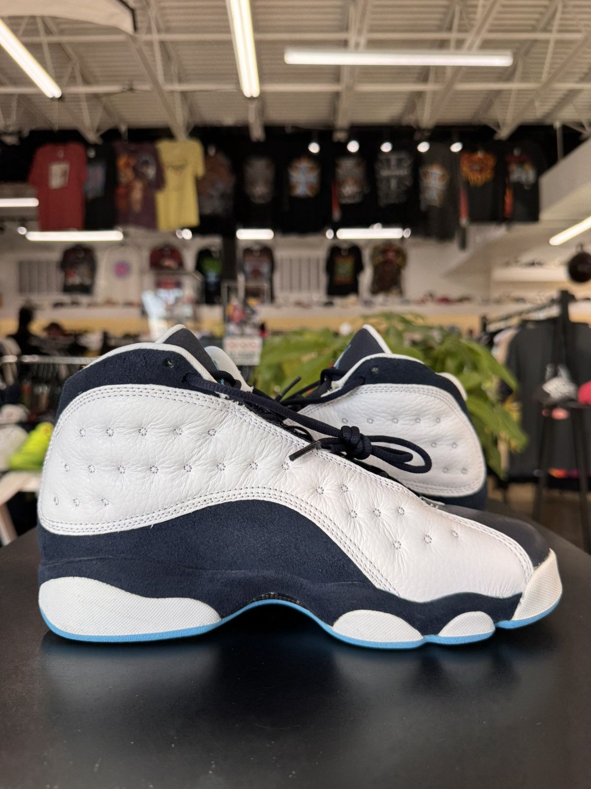 Jordan Brand Air Jordan 13 White Obsidian Powder Blue Size 7Y (2021) Size US 7 / EU 40 - 3 Thumbnail