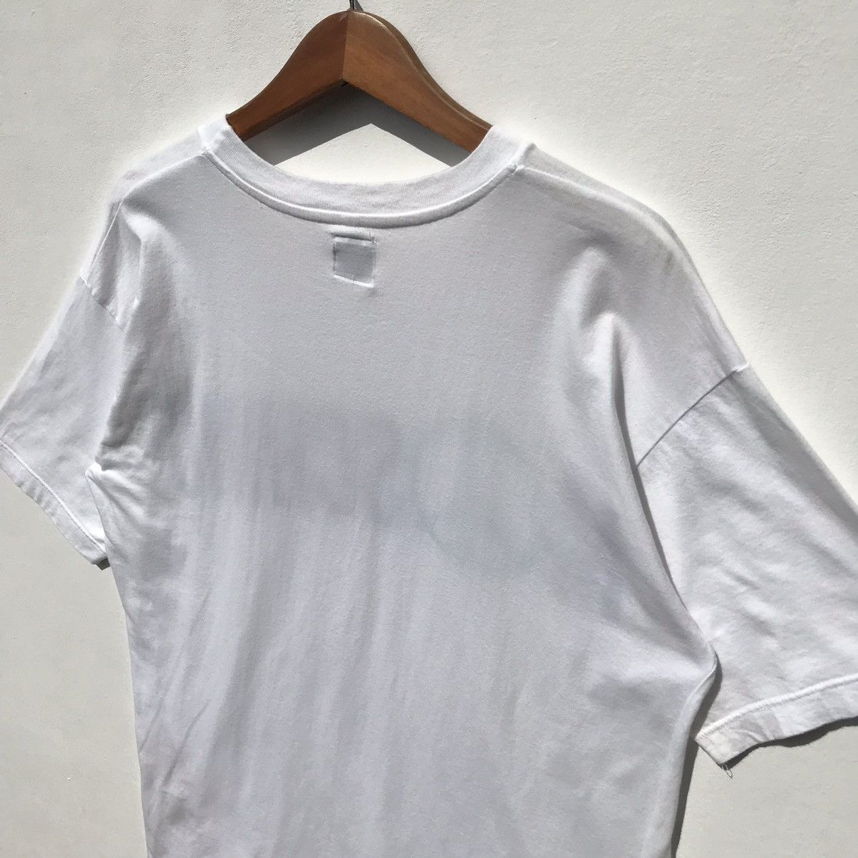 Moschino Vintage 90s Moschino Peace Logo Shirt Moschino Size US L / EU 52-54 / 3 - 8 Thumbnail