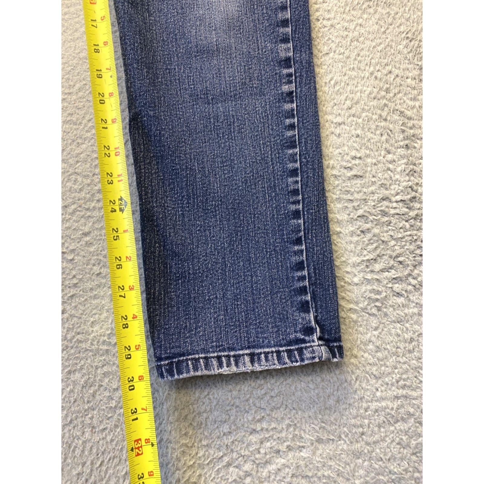Gloria Vanderbilt Gloria Vanderbilt Amanda Stretch Denim Jeans 18 Ladies' Blue 34x30 16021 Regular Rise Zip Button Closure Inseam 30 Size 40" / US 18 - 6 Thumbnail