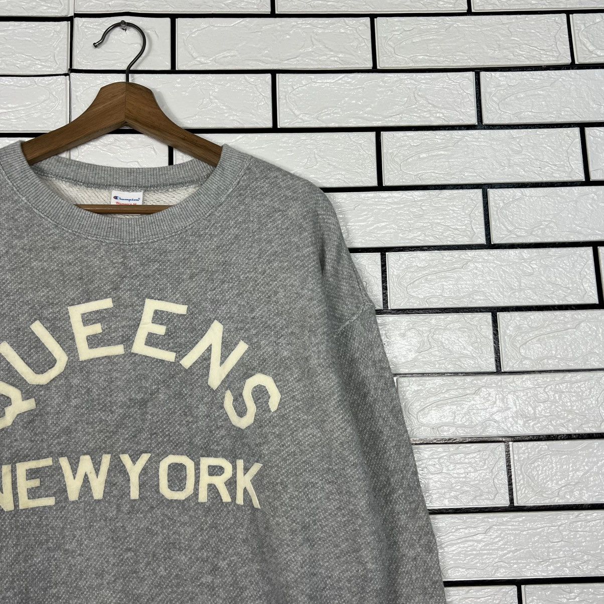 Champion CHAMPION Queens New York Big Logo Sweatshirt #4039-C184 Size M / US 6-8 / IT 42-44 - 5 Thumbnail