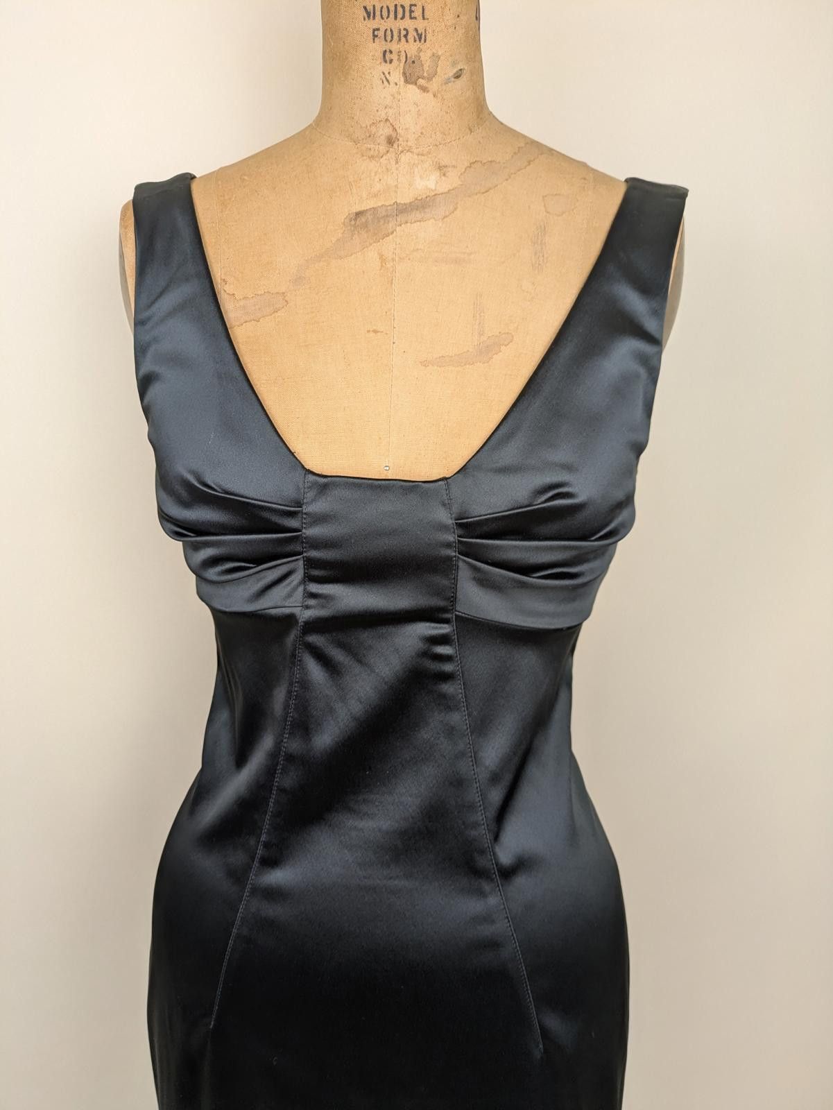 Dolce & Gabbana D&G black satin bow bodycon slinky dress Size S / US 4 / IT 40 - 2 Thumbnail