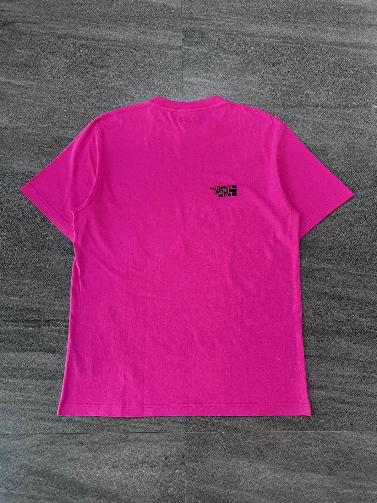 Vetements Limited Edition tee Size US M / EU 48-50 / 2 - 5 Thumbnail