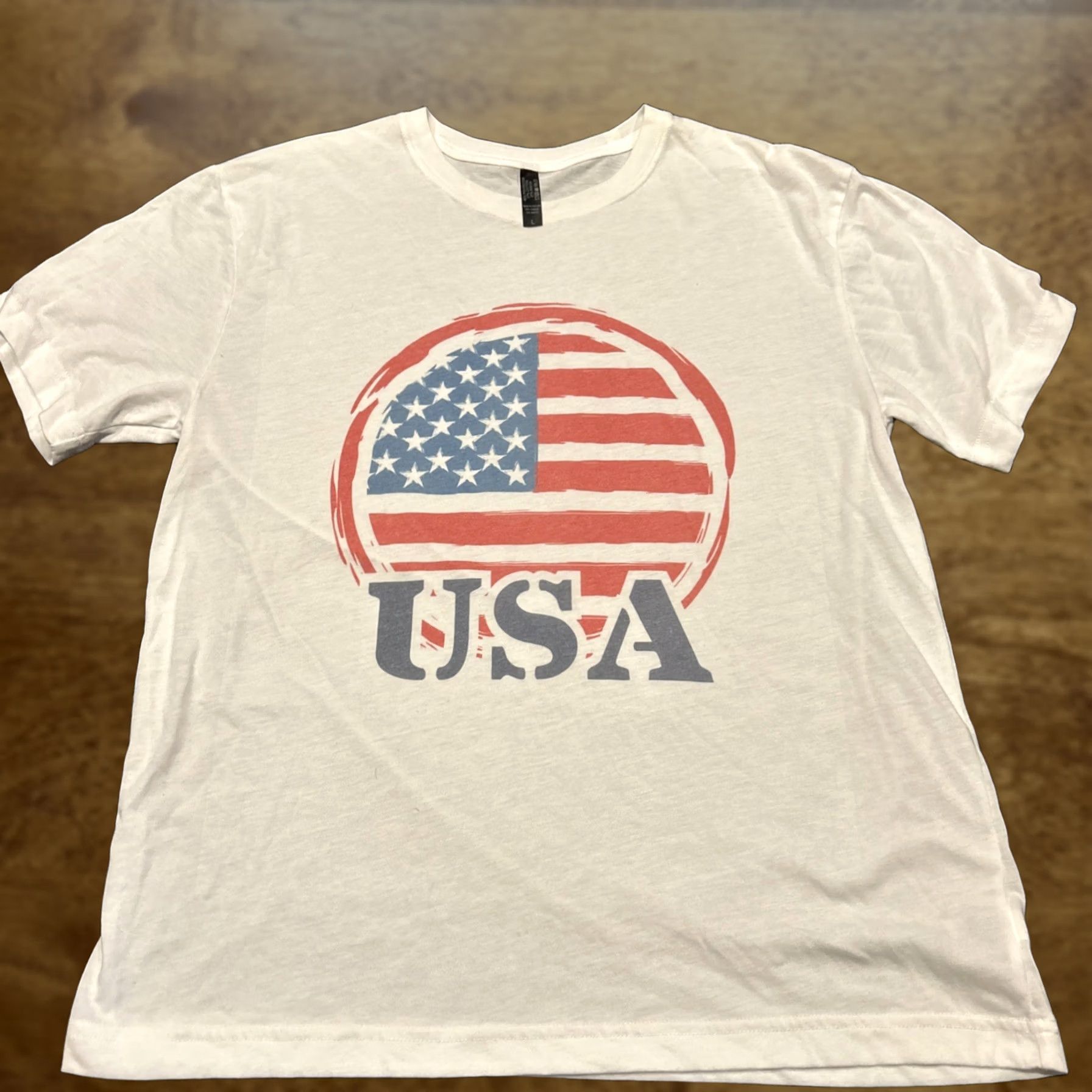 Gildan Gildan USA Flag Shirt | Unisex Adults T-Shirt | White | L | Short Sleeve | Polyester Blend | Crew Neck | Patriotic, USA, American Themes | NWT Size US L / EU 52-54 / 3 - 1 Thumbnail