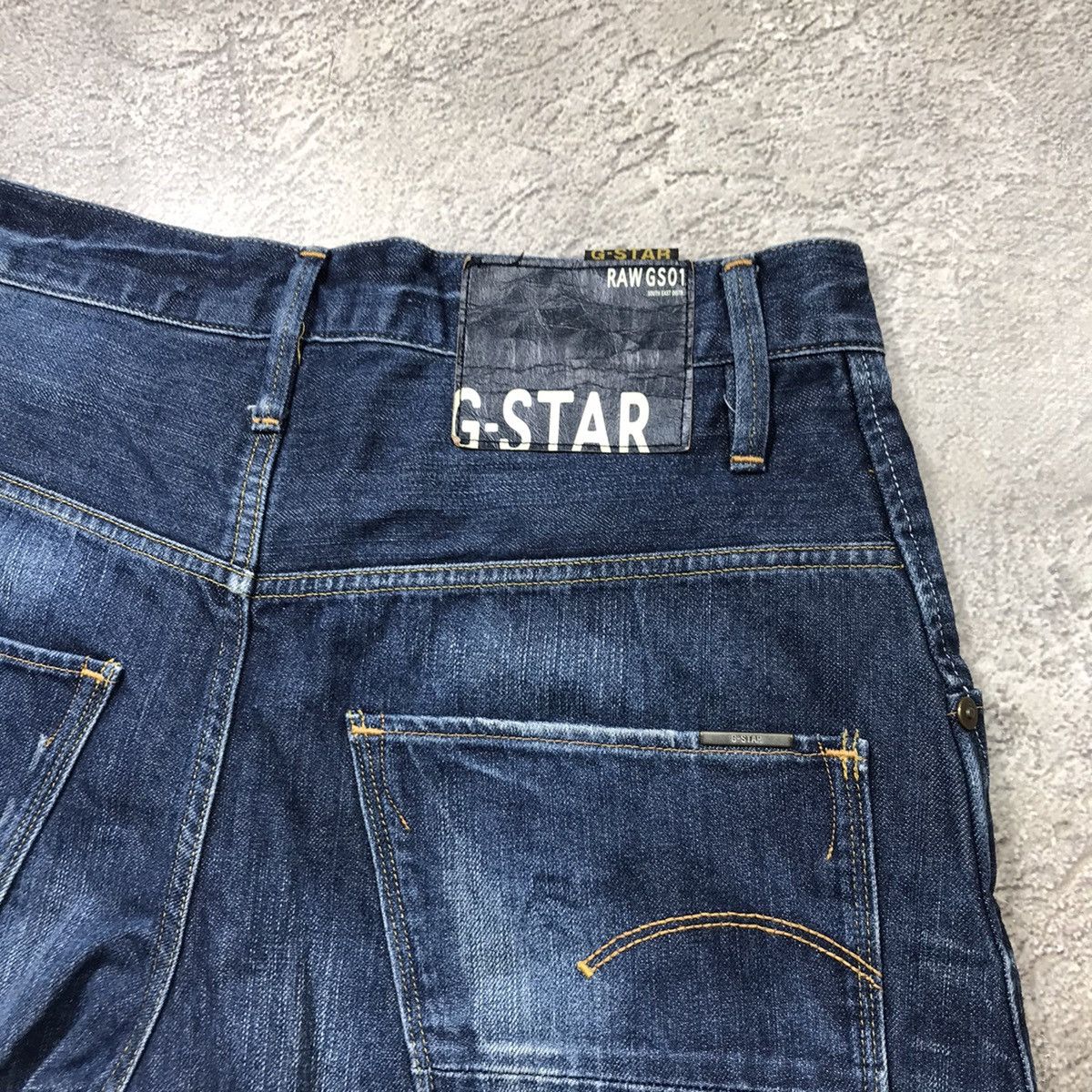 Vintage Vintage G-Star Distressed Denim Shorts Streetwear Y2K 32 Size US 32 / EU 48 - 5 Thumbnail
