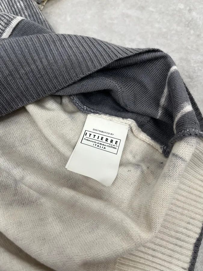Just Cavalli 2000s Cavalli Two Tone Grey & Cream Abstract Turtleneck Size US L / EU 52-54 / 3 - 9 Thumbnail