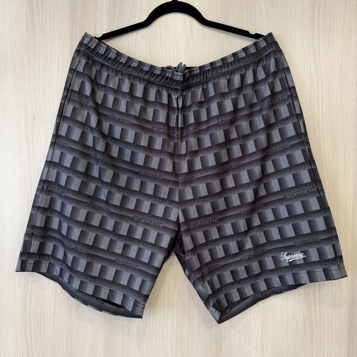 Supreme Supreme New York shorts Size XL Size US 36 / EU 52 - 1 Thumbnail