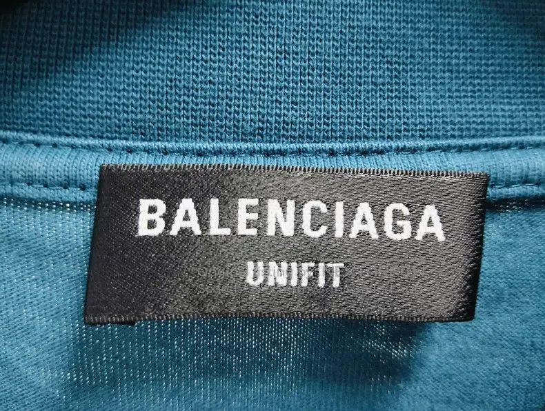 Balenciaga Balenciaga Letter distressed crew neck long sleeve Size US L / EU 52-54 / 3 - 4 Thumbnail