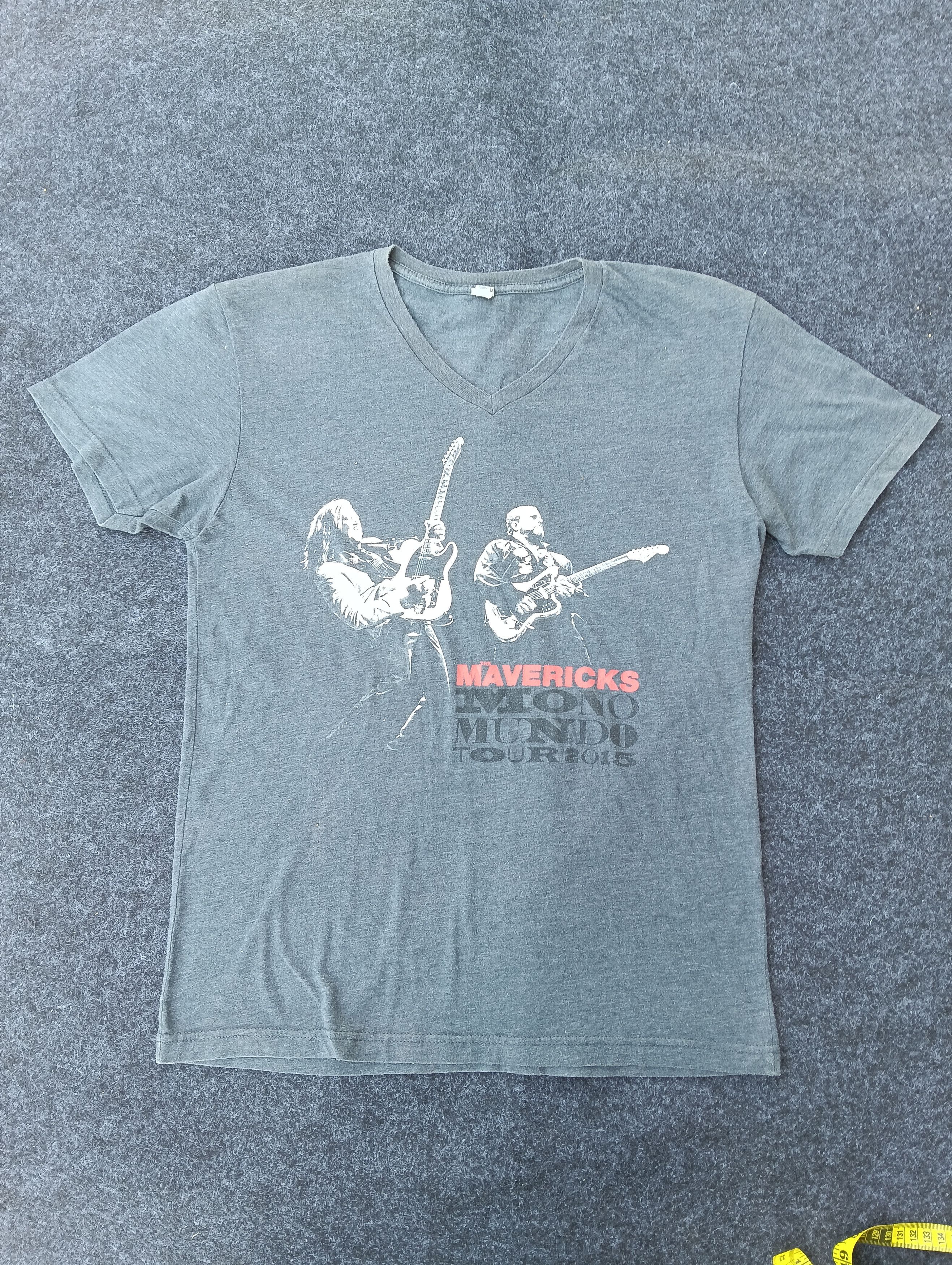 Band Tees Maverick mono Mundo tour 2015 Size US M / EU 48-50 / 2 - 1 Thumbnail