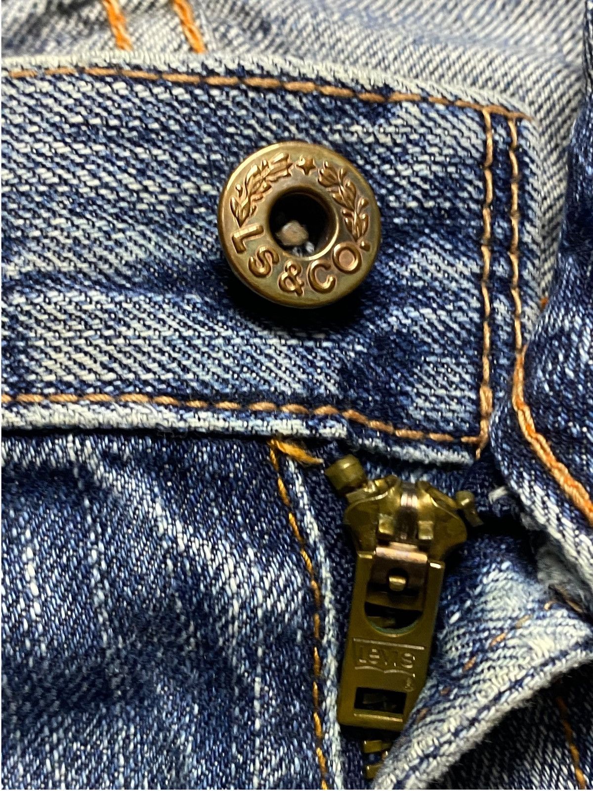Levi's Vintage Clothing Vintage Levis 503 Denim Distressed Short Jeans Size US 34 / EU 50 - 5 Thumbnail