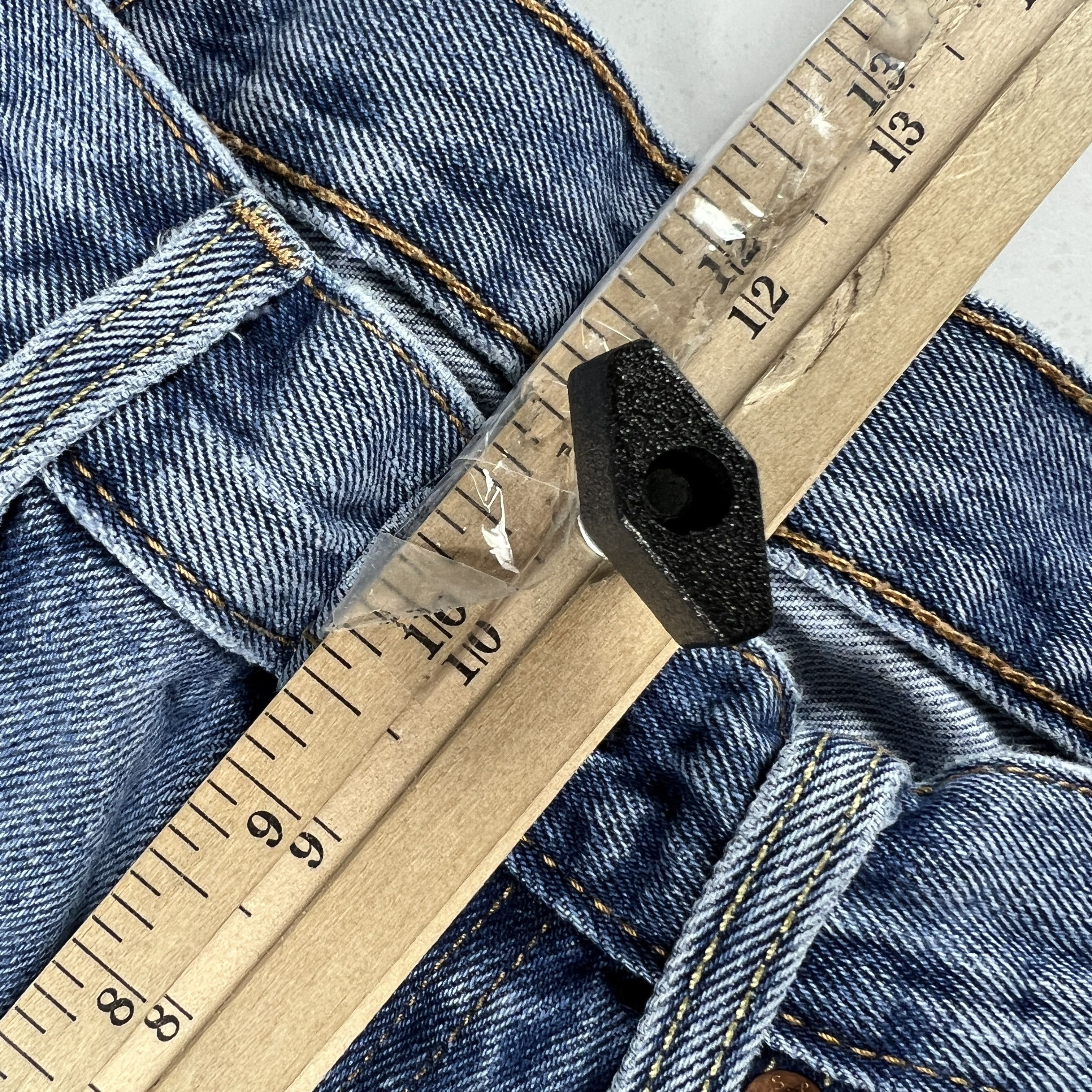 Levi's Levi's Jeans 550 Relaxed Straight Blue Faded Denim Size US 32 / EU 48 - 22 Thumbnail
