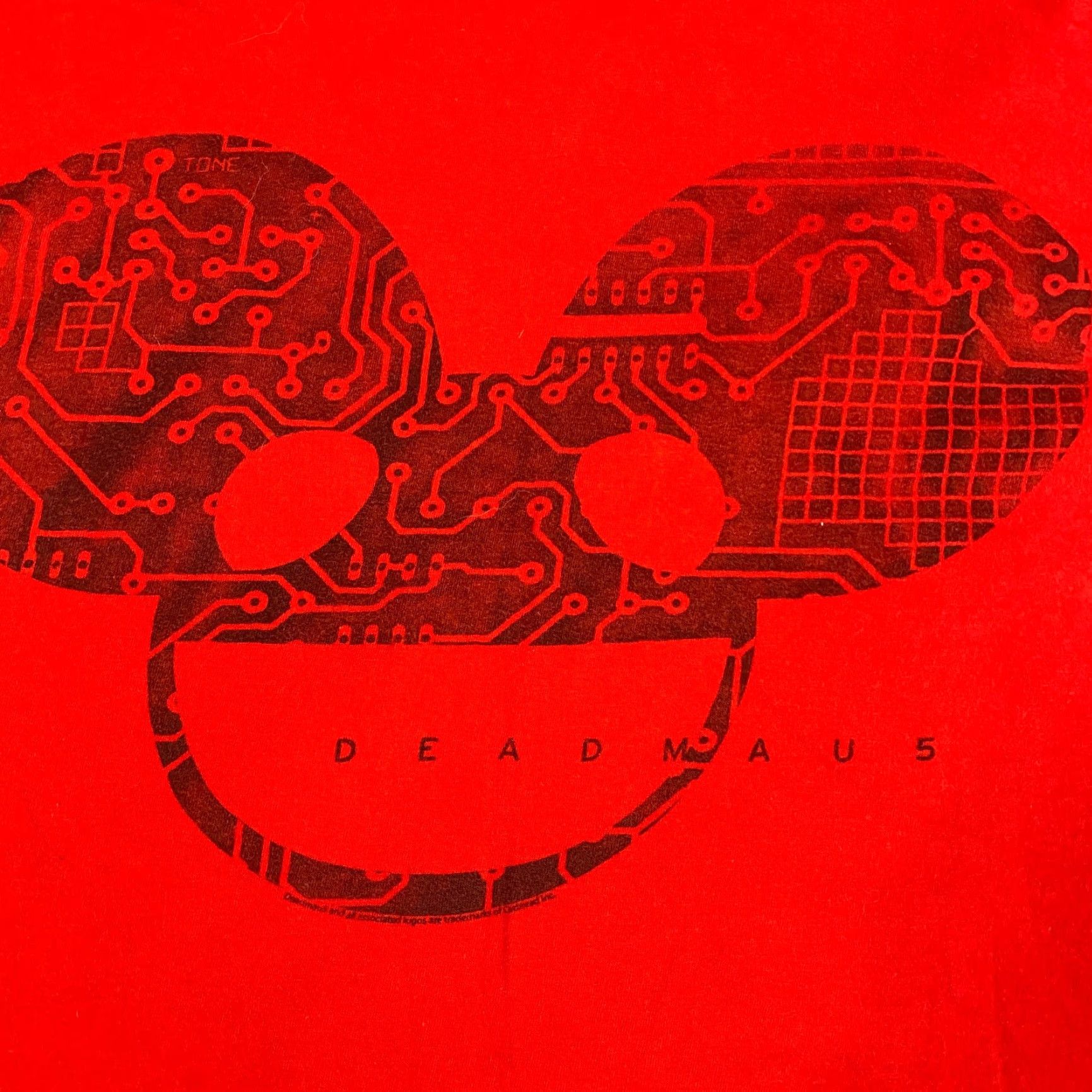 Vintage Deadmaus T-shirt 2XL Red Official Circuit Board Unisex Adults Short Sleeve Crew Neck Cotton Jersey Shirt Mens Womens 2XL Red Circuit Board Size US XXL / EU 58 / 5 - 2 Thumbnail