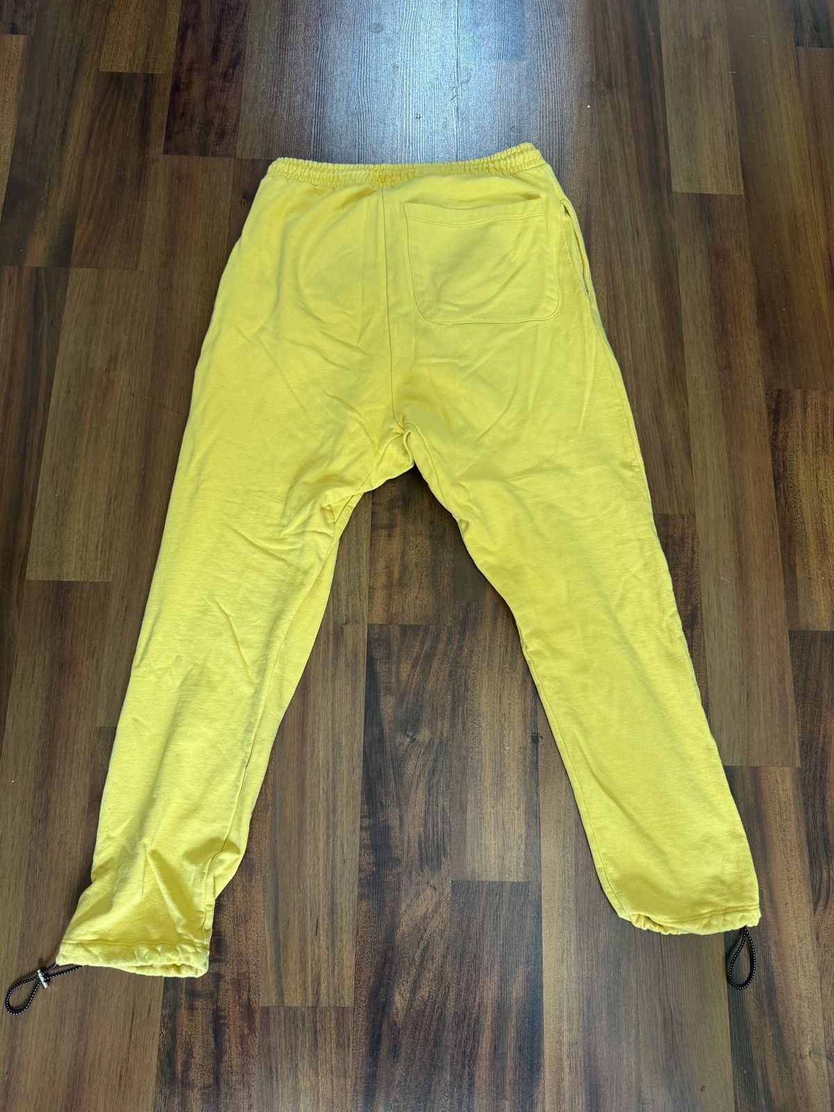 HMDD HMDD Yellow Sweatpants Size large Size US 33 - 4 Thumbnail
