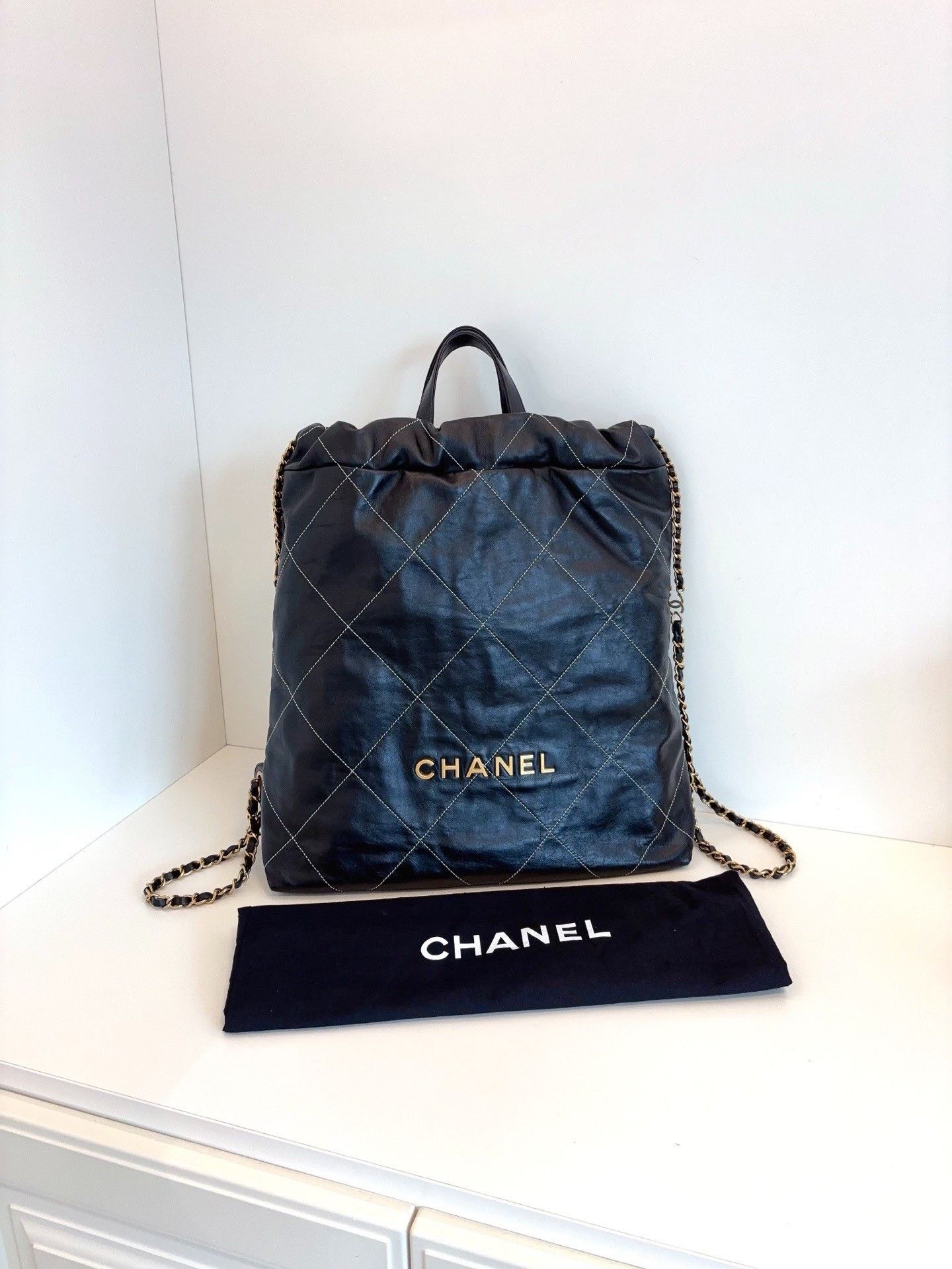 Chanel Pre-loved Bag Very good condition Size ONE SIZE - 1 Thumbnail