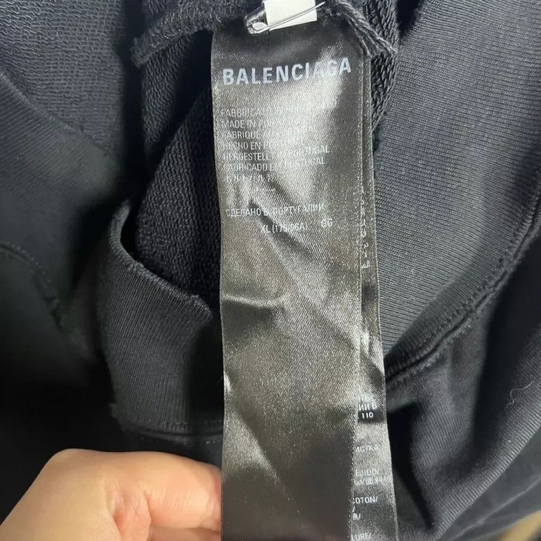 Balenciaga Balenciaga Black monogrammed hooded sweatshirt with long s Size US S / EU 44-46 / 1 - 3 Thumbnail