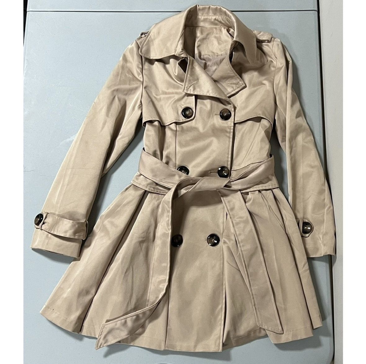 Japanese Brand Beige Belted Pleated Trench Coat Jacket Outerwear Size S 🧥✨ Size S / US 4 / IT 40 - 3 Thumbnail