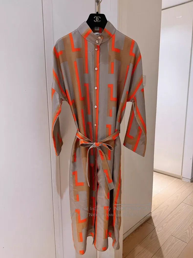 Other Hermes H Full Logo Silk Shirt Dress Dress Size XS / US 0-2 / IT 36-38 - 1 Thumbnail