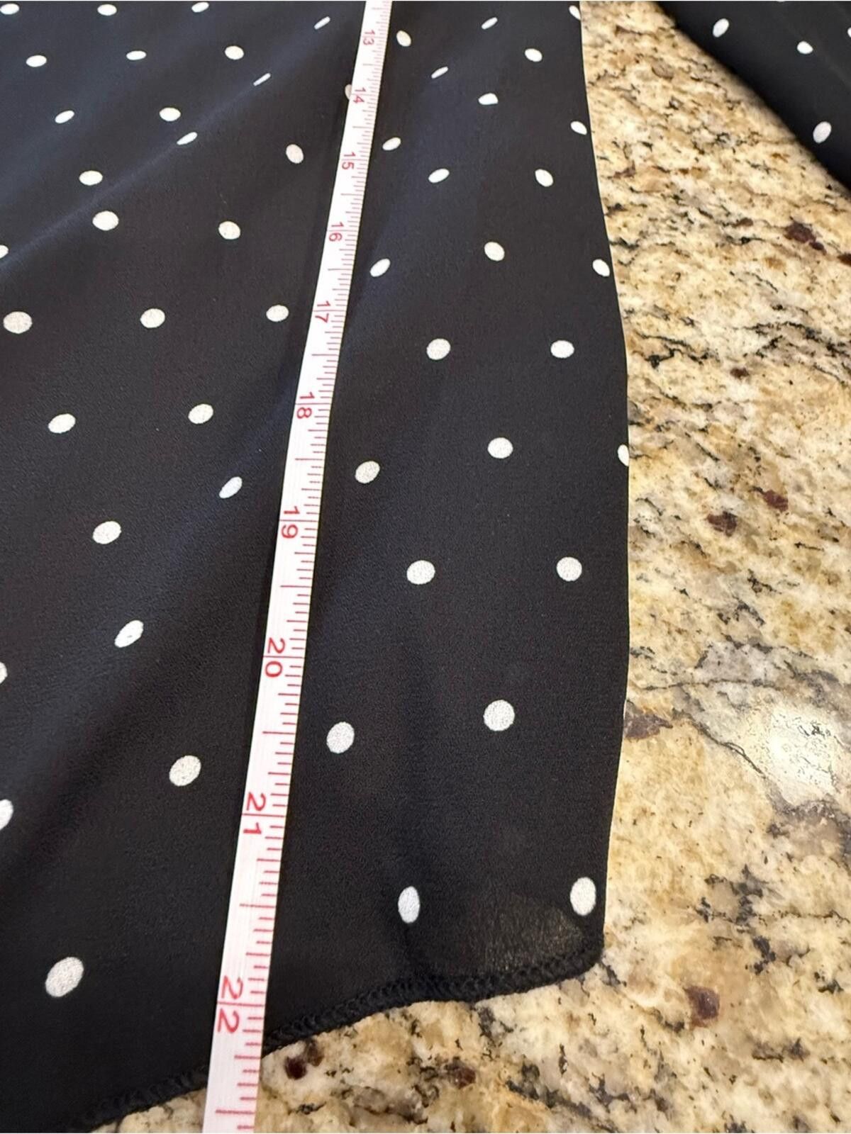 Other White Birch black white polka dot on/off shoulder top SZ SM Size S / US 4 / IT 40 - 11 Thumbnail