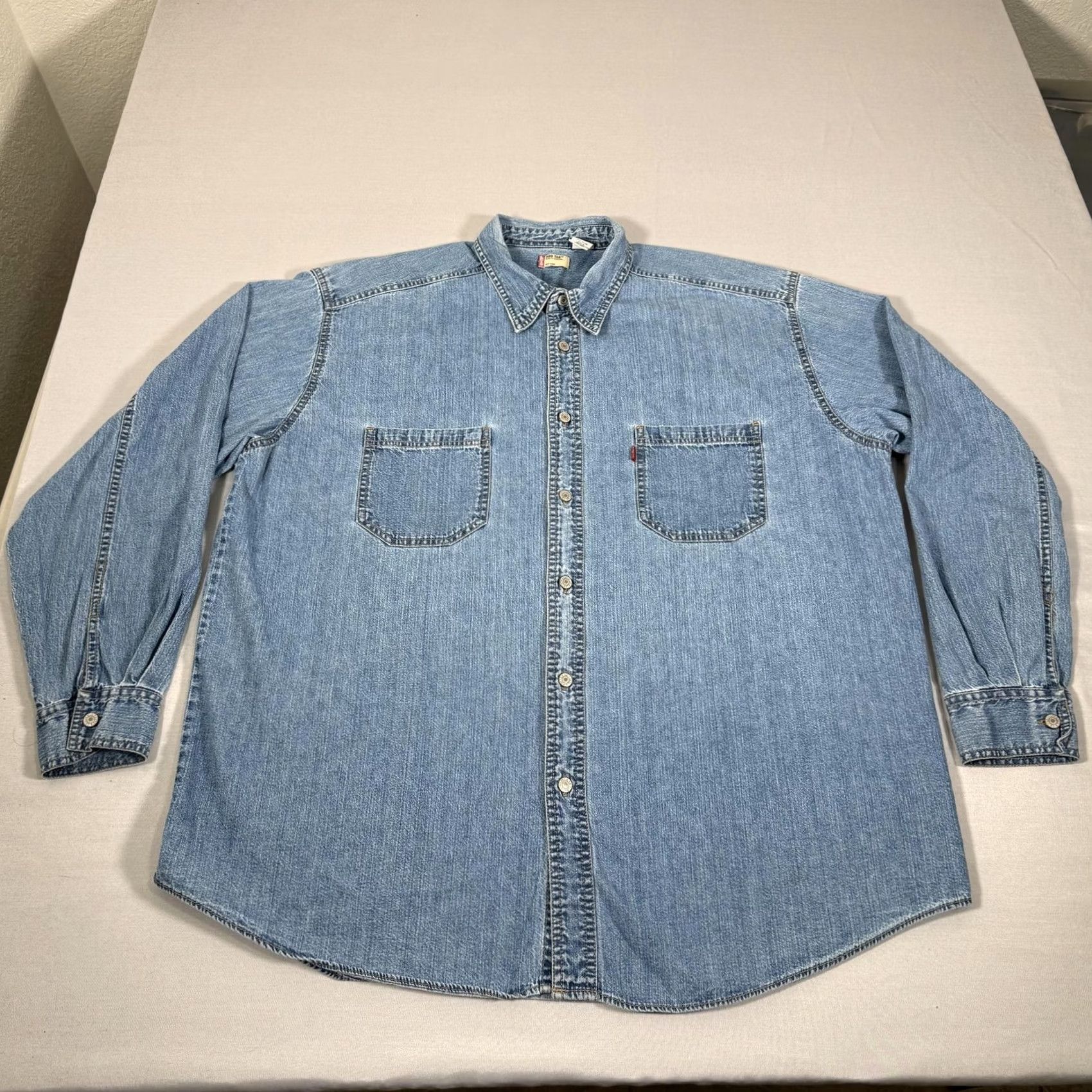 Levi's VINTAGE Levi's Shirt Mens XL Blue Denim Jean Metal Button Up Western Cowboy Work Size US XL / EU 56 / 4 - 2 Thumbnail