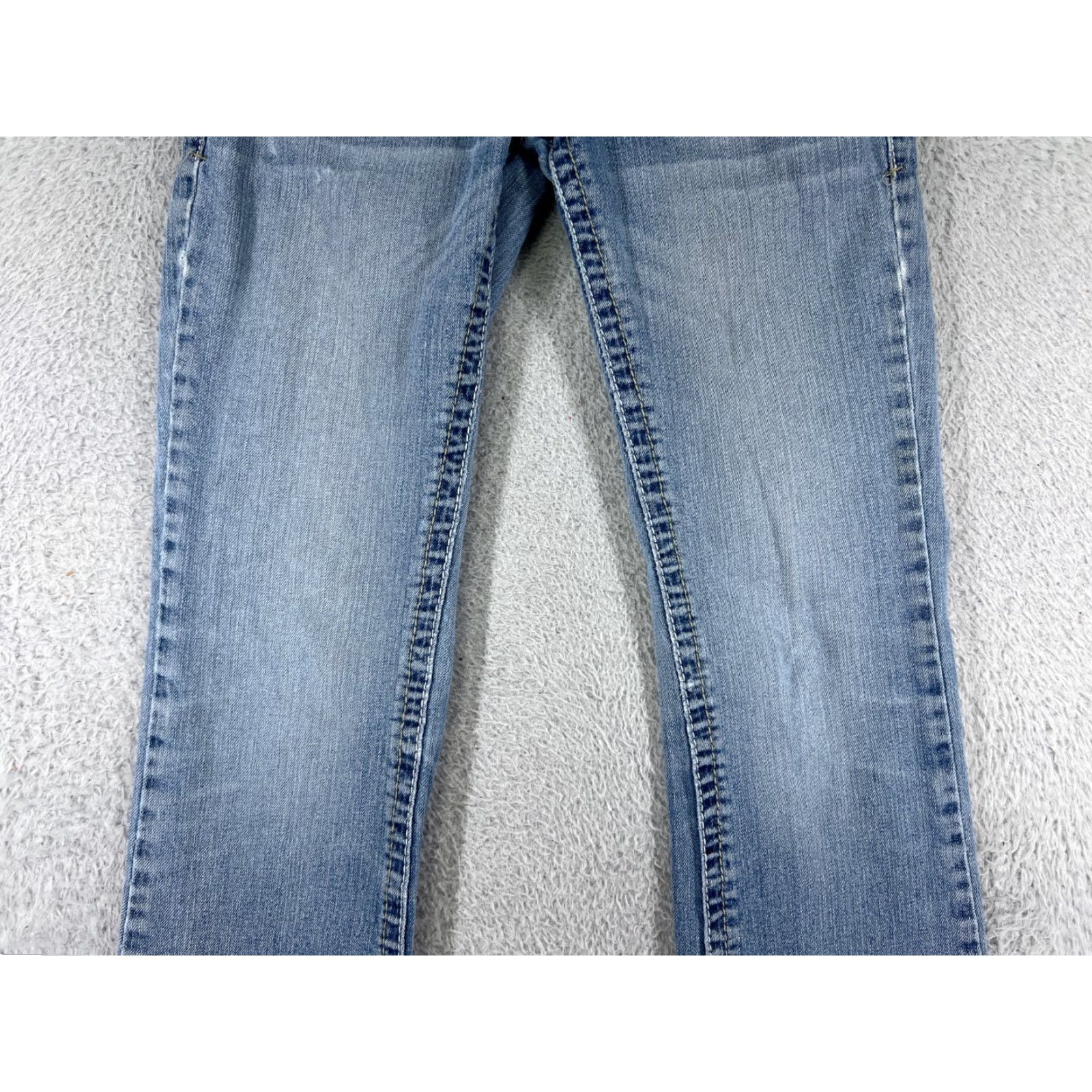 Vintage Maurices Jeans Womens 1 Long Blue Denim Bootcut Pant Adult Regular 26" Inseam 32" Medium Wash Embroidered Cotton Blend Mens Womens Girls Boys Size 25" / US 0 / IT 36 - 6 Thumbnail