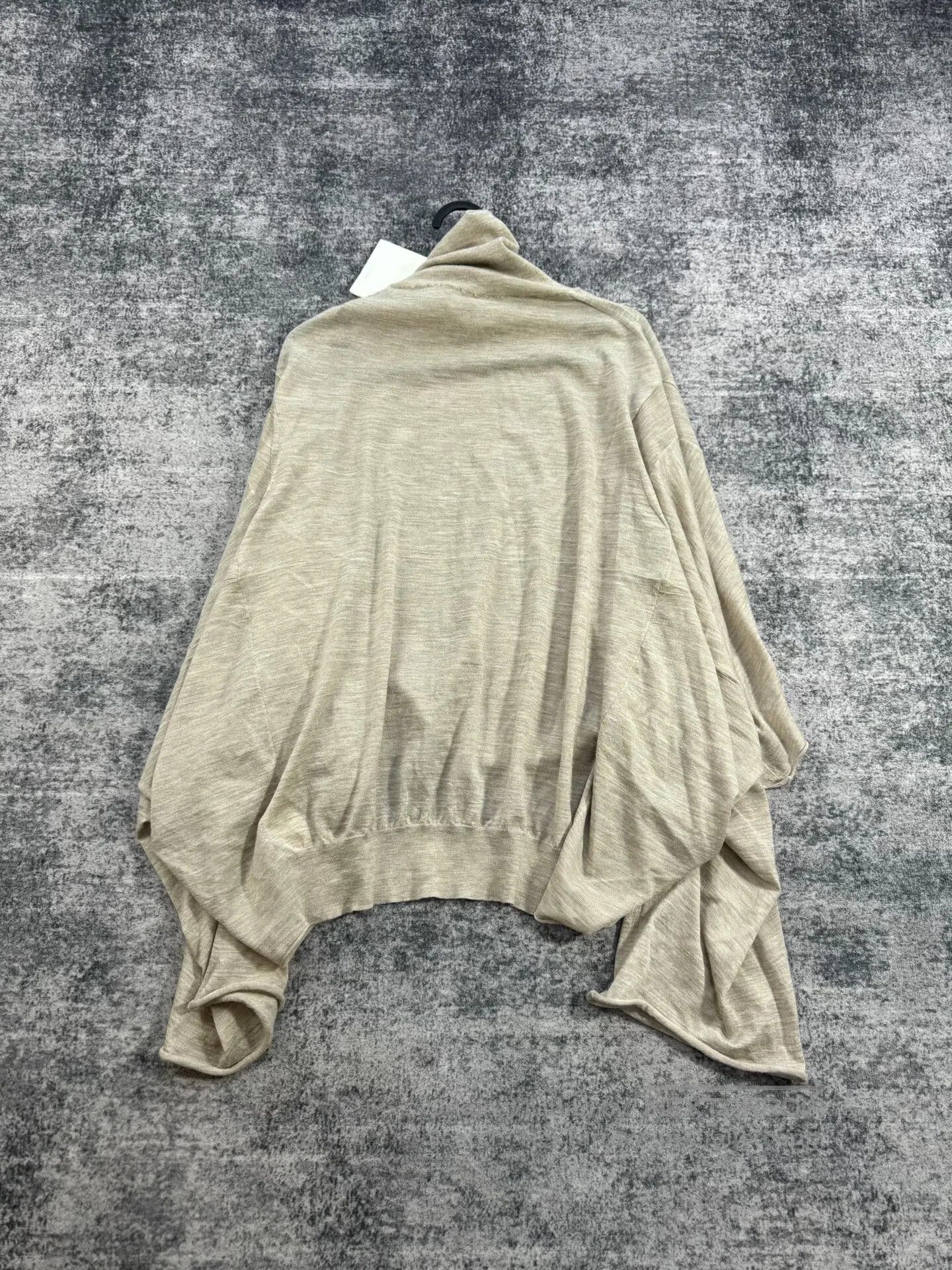The Row The Row Oatmeal Turtleneck Asymmetric Hem Cashmere Sweater Size M / US 6-8 / IT 42-44 - 2 Thumbnail