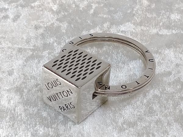 Louis Vuitton LOUIS VUITTON - Key Ring Damier Cube Size ONE SIZE - 2 Thumbnail