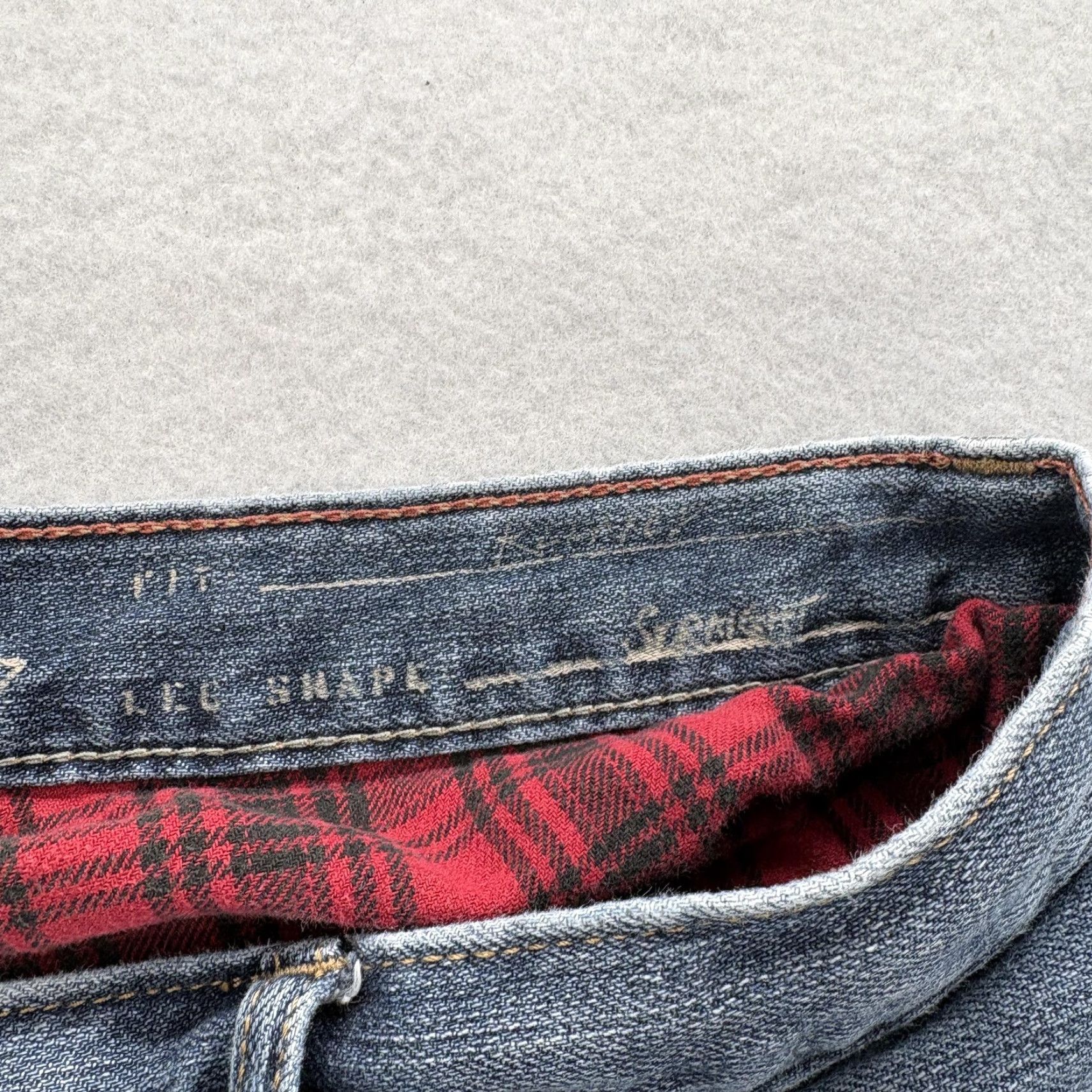Eddie Bauer Eddie Bauer Jeans Womens 8 Flannel Lined Straight Mid Rise Button Fly Blue Denim 5-Pocket Size 30" / US 8 / IT 44 - 6 Thumbnail