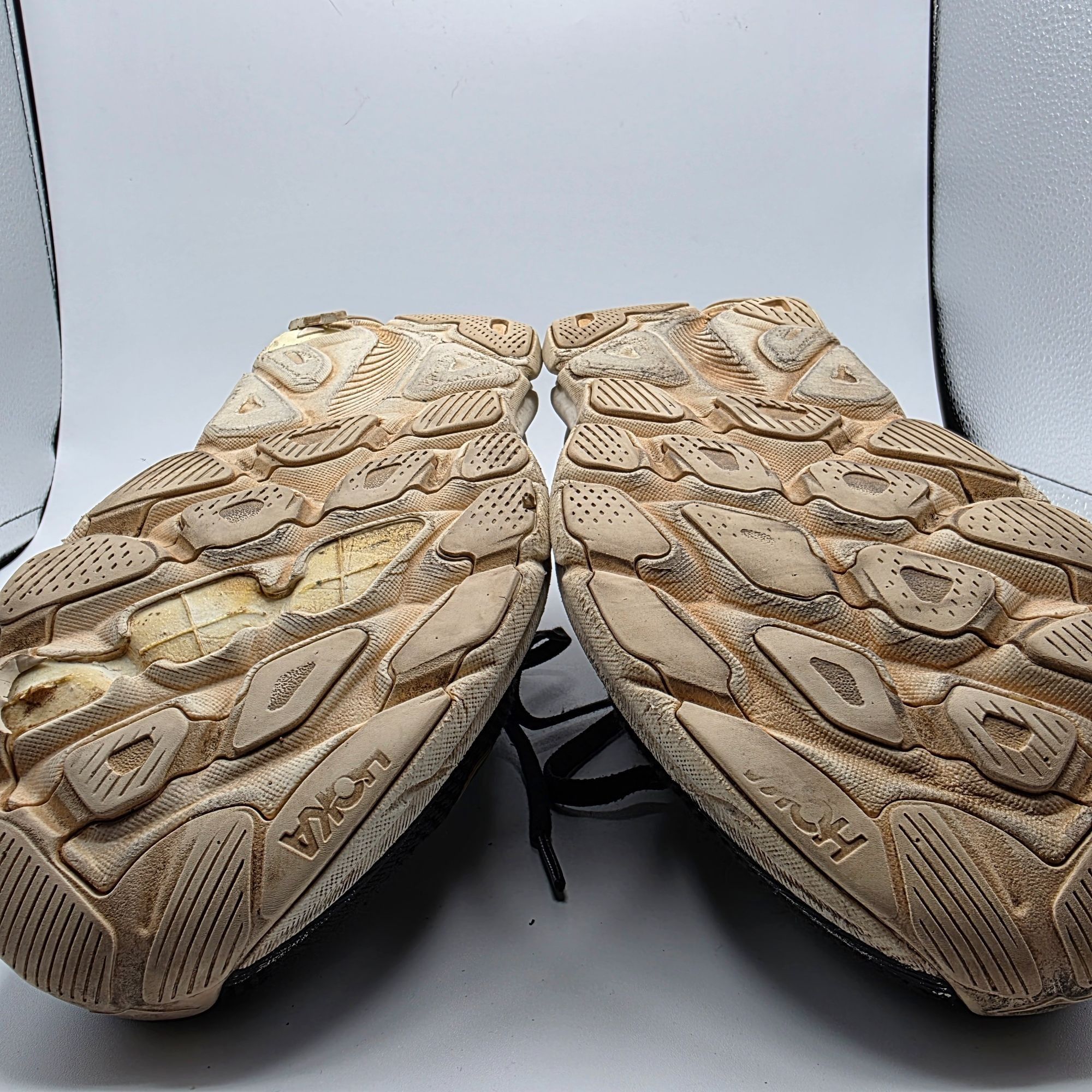 Hoka Hoka One One Clifton 9 Womens Size 8 B Black Athletic Shoe Size US 8 / IT 38 - 11 Thumbnail