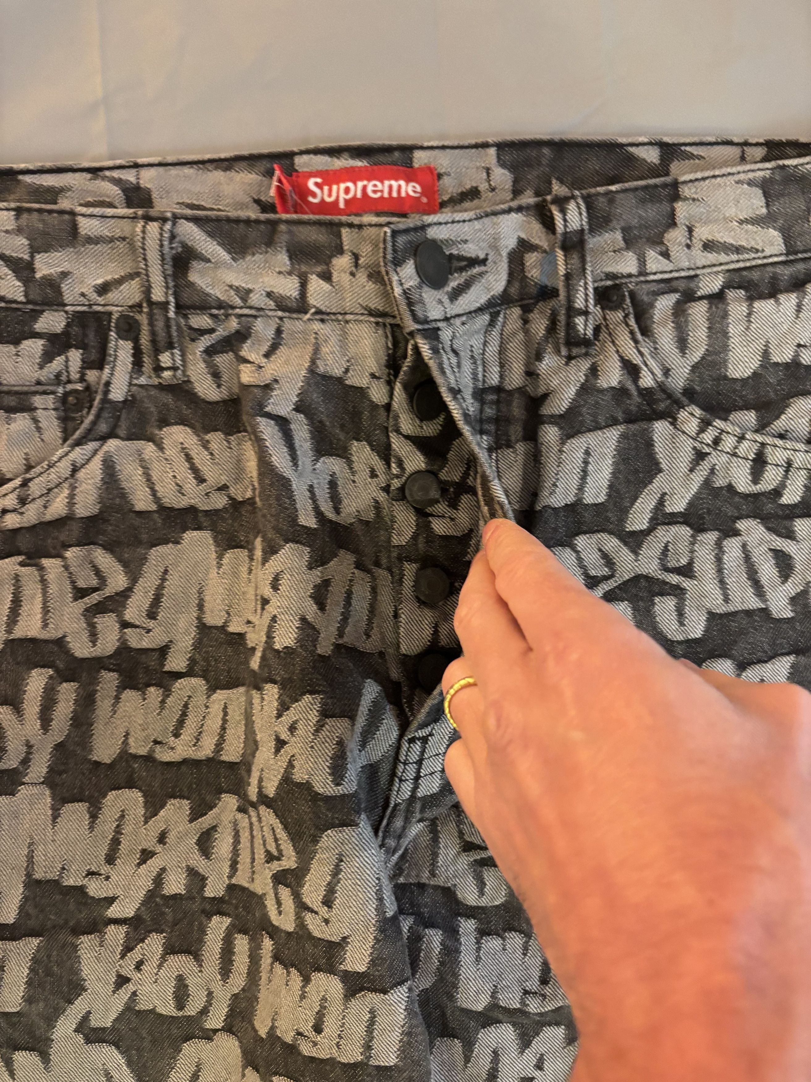 Supreme Jeans Supreme monogramme gris à motifs neuf avec étiquette Size US 34 / EU 50 - 9 Thumbnail