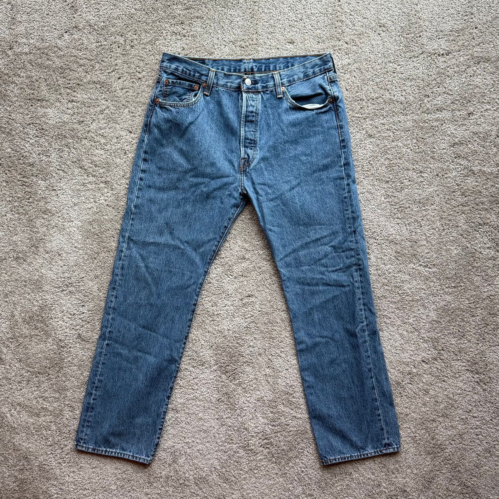 Levi's Vintage Levis 501 Blue Denim Jeans Mens 36x32 Casual Fit Size US 36 / EU 52 - 1 Thumbnail