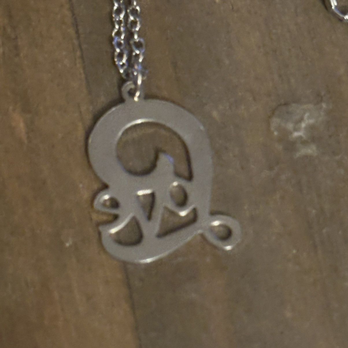 Vintage Vintage silver tone script spell out Love pendant necklace Size ONE SIZE - 4 Thumbnail