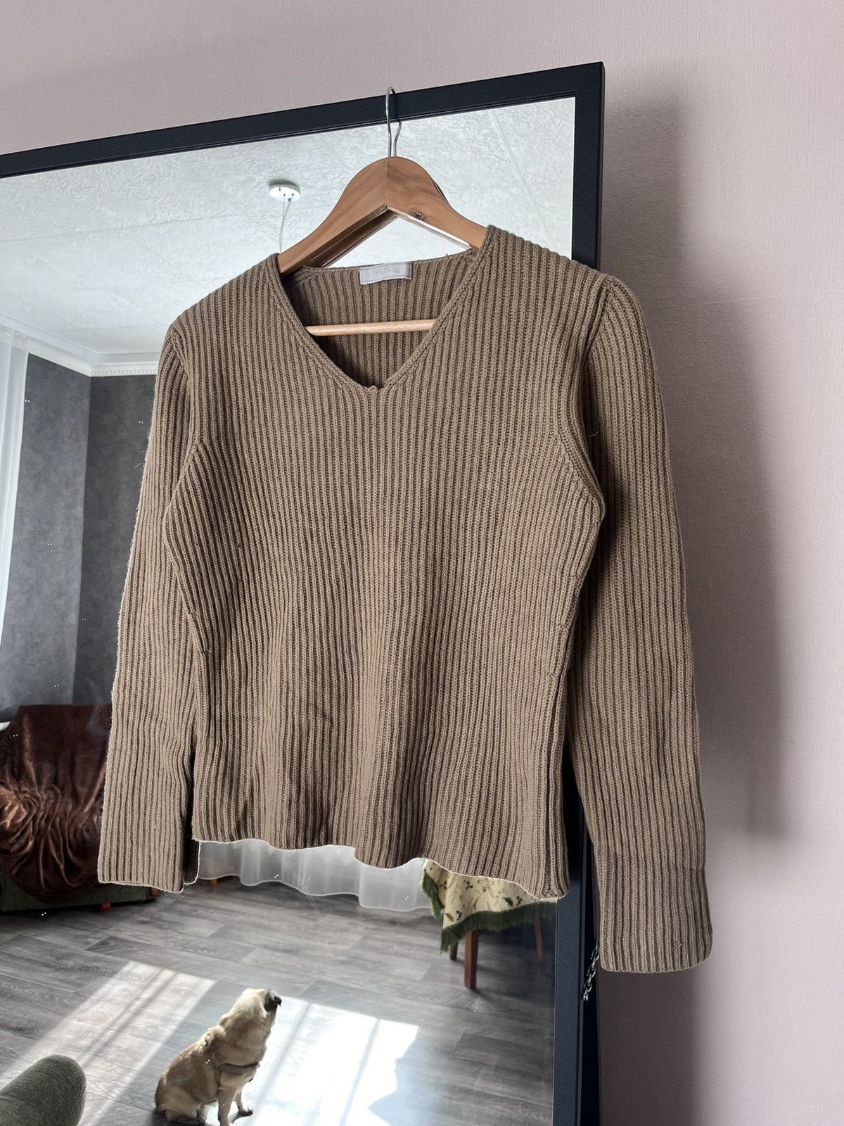 Prada Prada Virgin Wool/Cashmere V-Neck Crop Ribbed Knit Sweater Size L / US 10 / IT 46 - 1 Thumbnail
