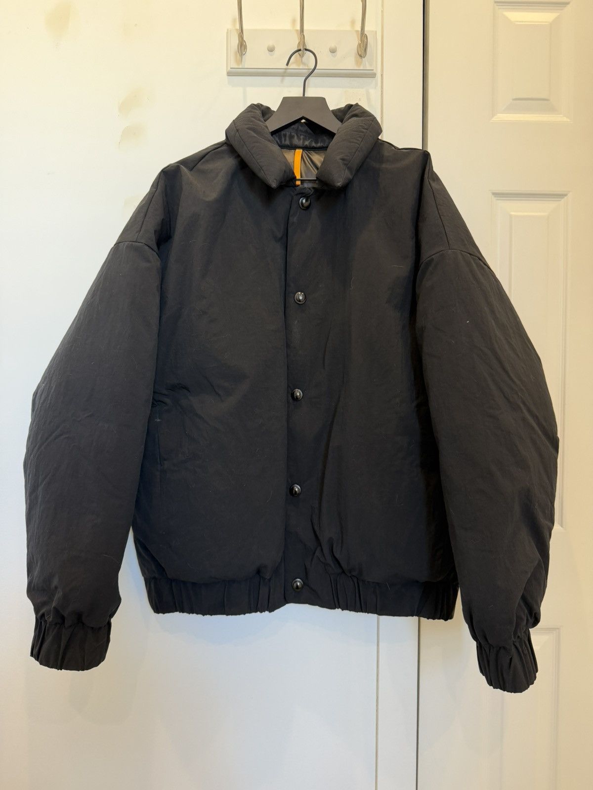 MAN-TLE Black Nylon Double Down D6 size L Size US L / EU 52-54 / 3 - 1 Thumbnail