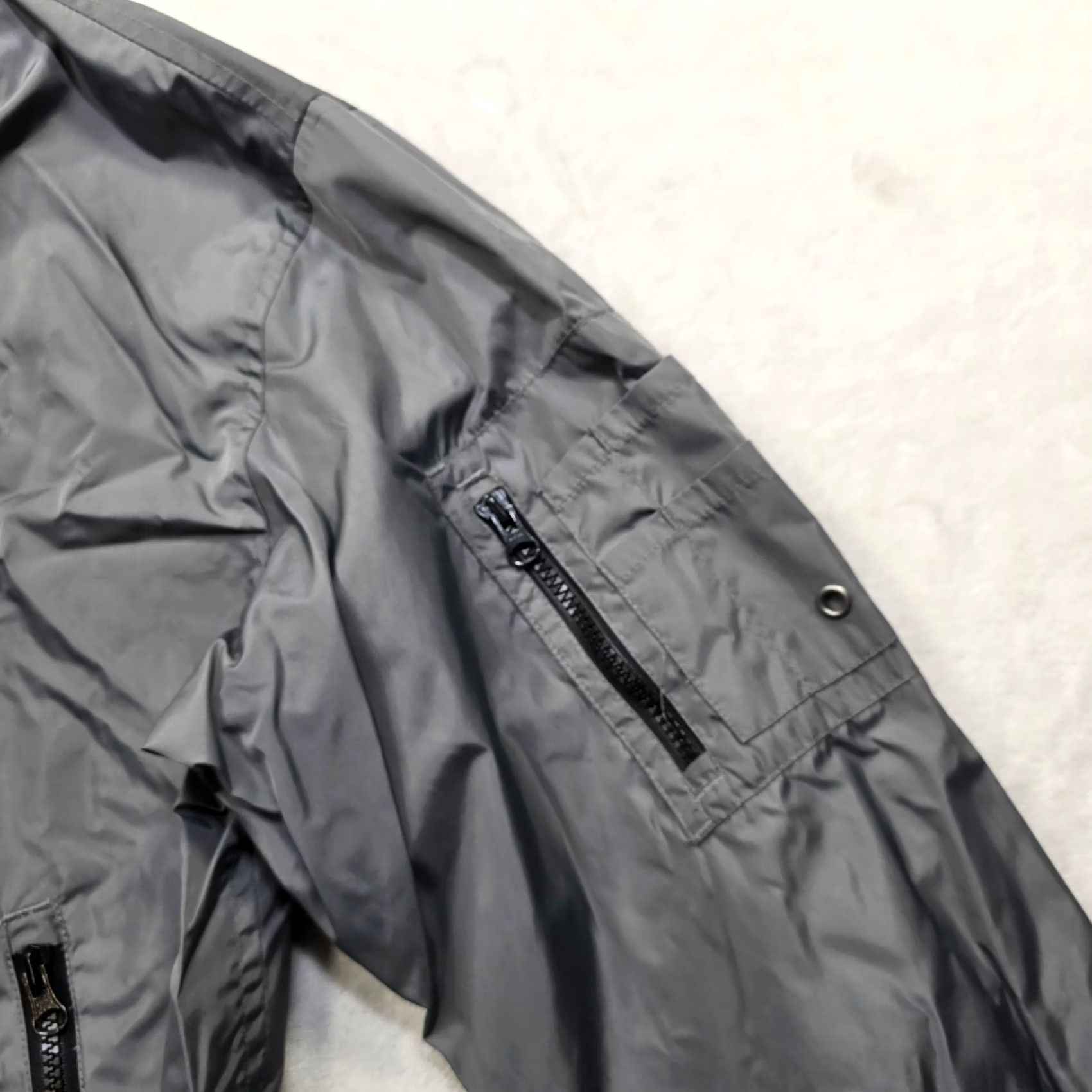 Gap GAP Bomber Jacket Mens Gray Small Lightweight Zip Military Flight Nylon Size US S / EU 44-46 / 1 - 5 Thumbnail