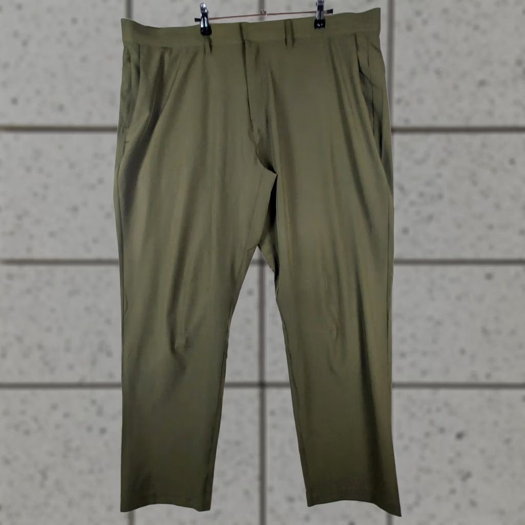 Fabletics Fabletics Pants Mens 42x32 Olive Performance Stretch Casual Athletic Size US 42 / EU 58 - 1 Thumbnail