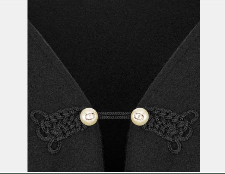 Dior o1w1db10425 41ALA3 Size: OS / Poncho in Black Size ONE SIZE - 3 Thumbnail