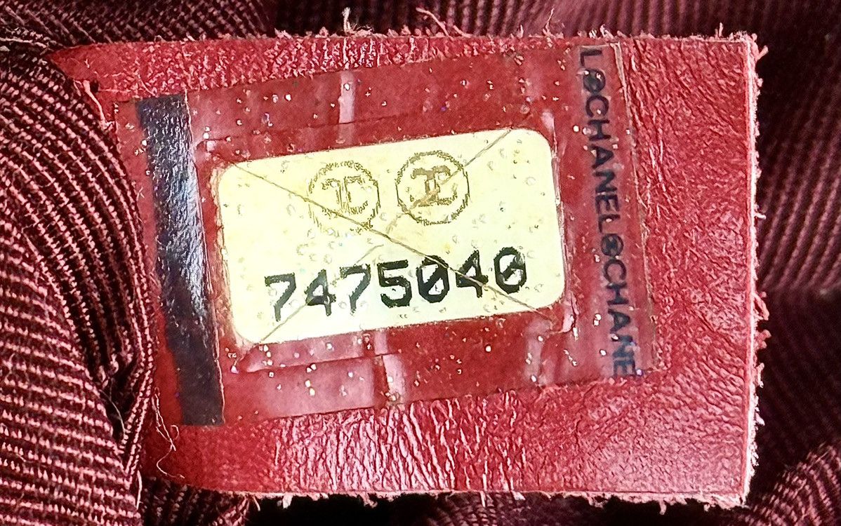 Chanel Chanel - 2002 - CC - No.5 - East - West - Chain Flap Size ONE SIZE - 21 Thumbnail