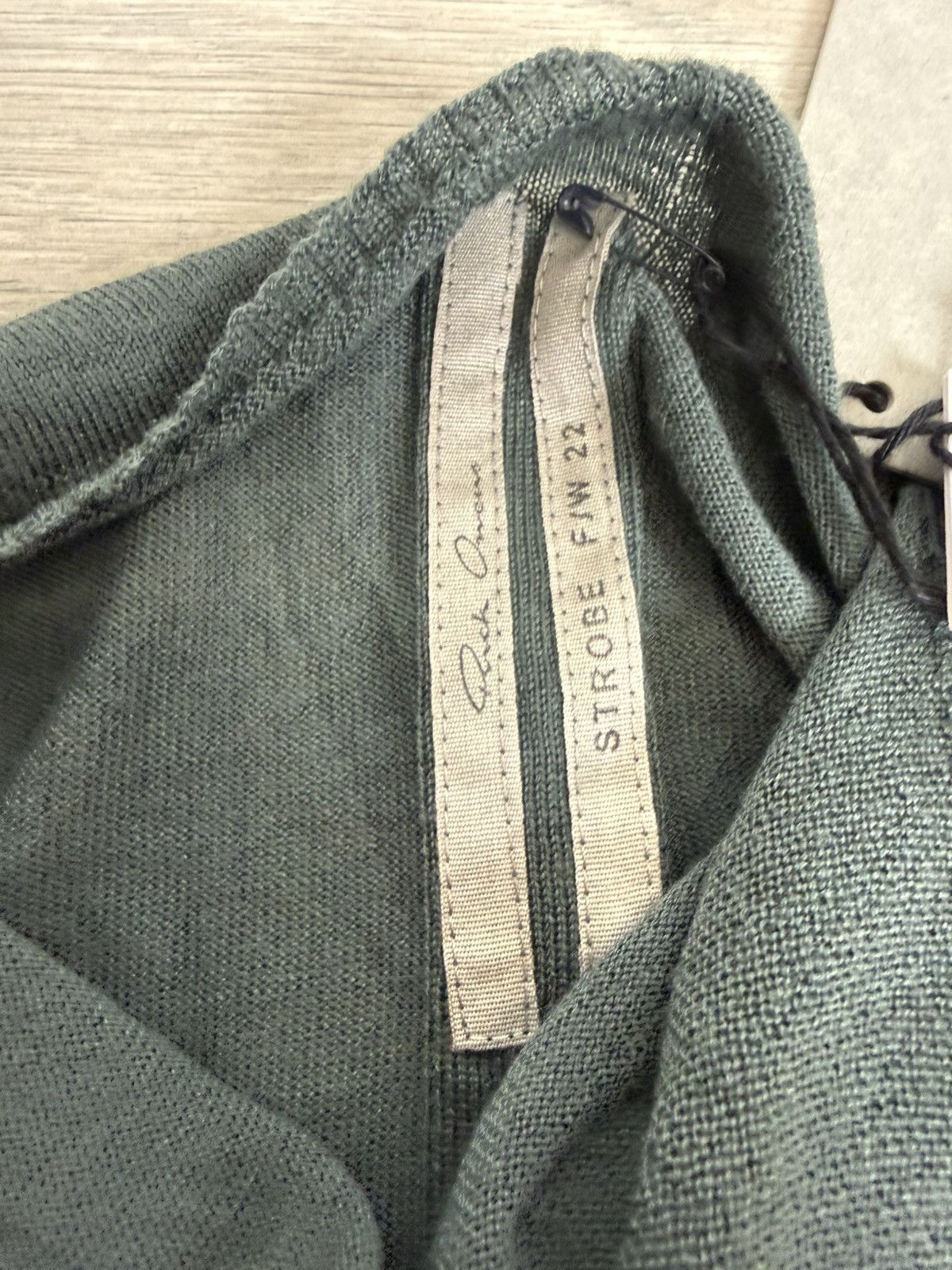 Rick Owens Rick Owens Strobe Column Knit Sweater Teal Size L / US 10 / IT 46 - 9 Thumbnail