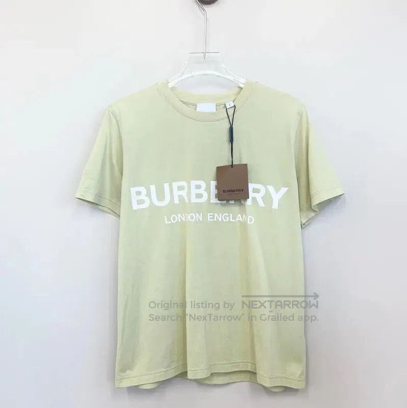 Burberry Burberry Women's Green T-Shirt. Size S / US 4 / IT 40 - 1 Thumbnail