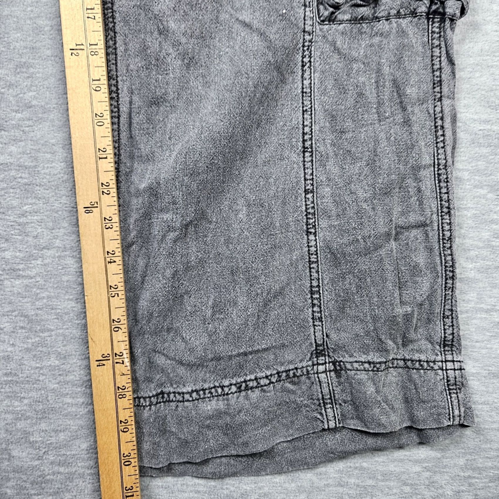 Anthropologie Anthropologie Women’s Cargo Pants Gray Linen Pockets Size 4 Regular Wide-Leg Front Flat Front Vintage No (adult) Size 27" / US 4 / IT 40 - 6 Thumbnail