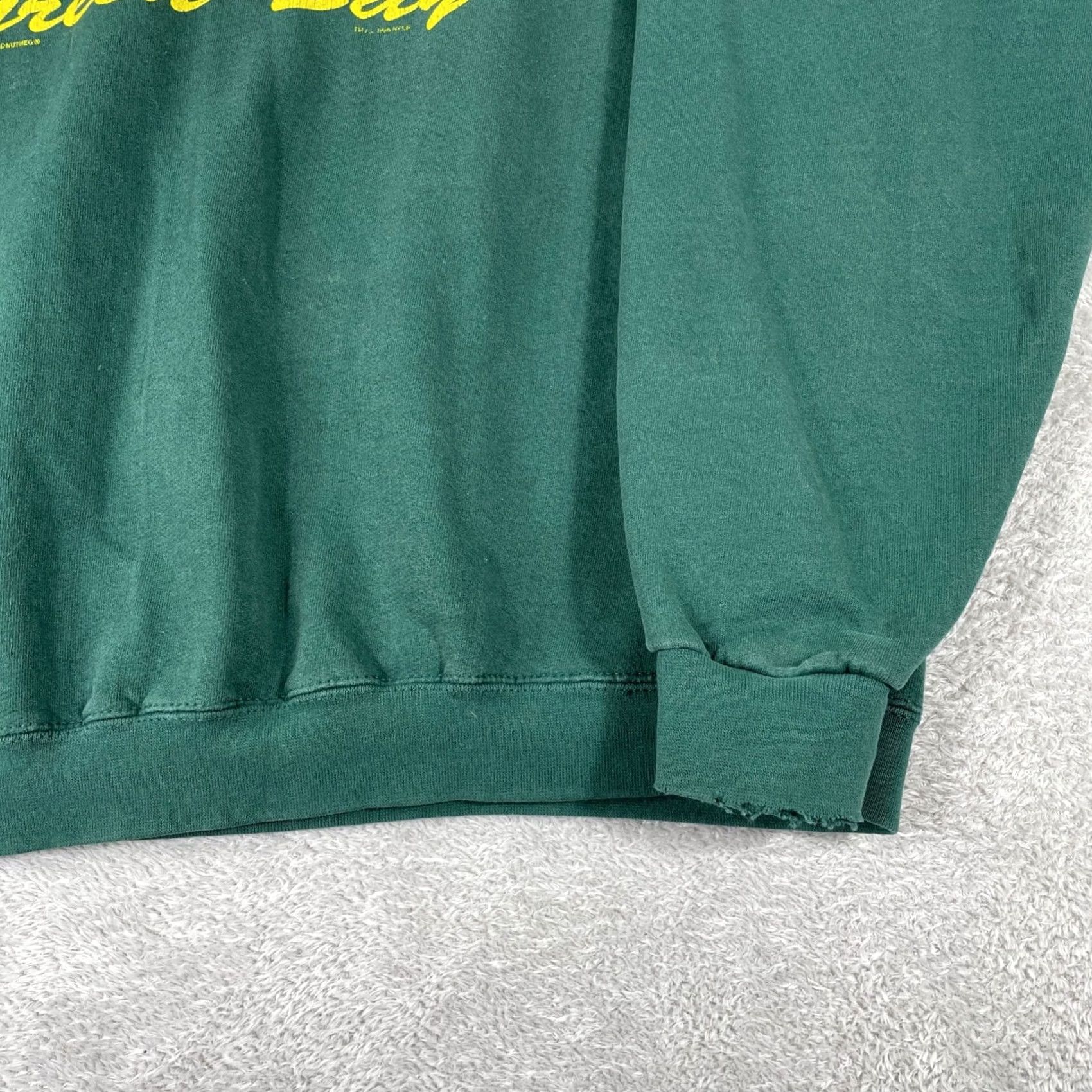 NFL VINTAGE Green Bay Packers Crewneck Sweatshirt Mens XL NFL Lee Sport Sweatshirt Crew Neck Green Football Distressed Cuffs Graphic Print USA Size US XL / EU 56 / 4 - 7 Thumbnail