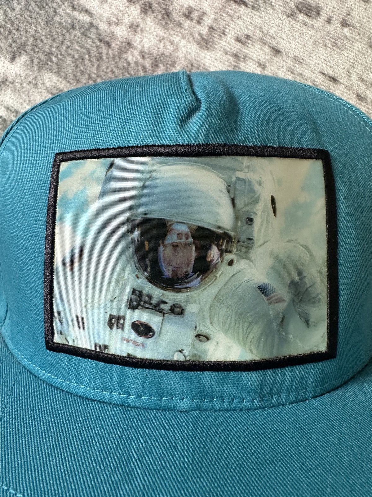 Supreme Supreme Astronaut Hologram Size ONE SIZE - 2 Thumbnail