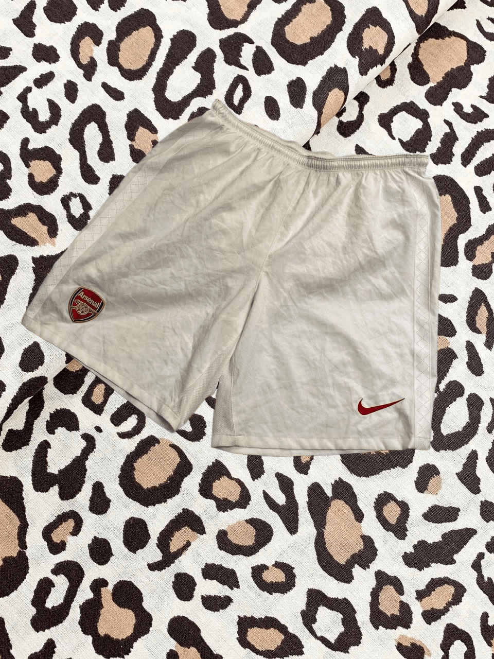Nike × Vintage Vintage Y2K Nike Shorts Logo Sportwear Size US 36 / EU 52 - 1 Thumbnail