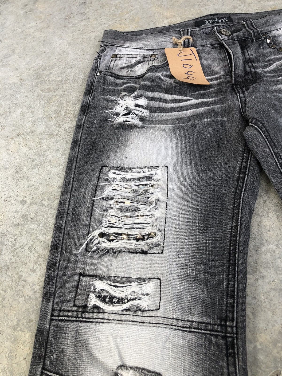Who Decides War Japanese LOWBOX Flared Jeans Distressed Jeans Size US 30 / EU 46 - 14 Thumbnail