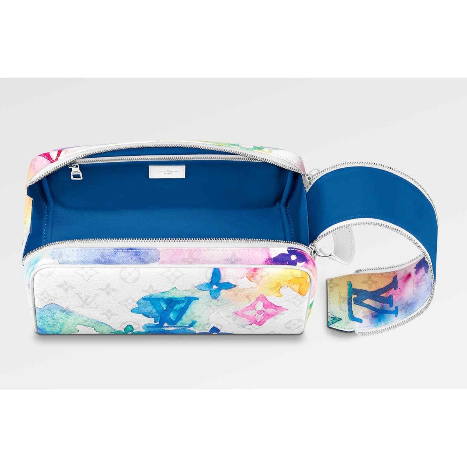Louis Vuitton Louis Vuitton Weekend Travel Toiletry Pouch Bag Size ONE SIZE - 10 Thumbnail